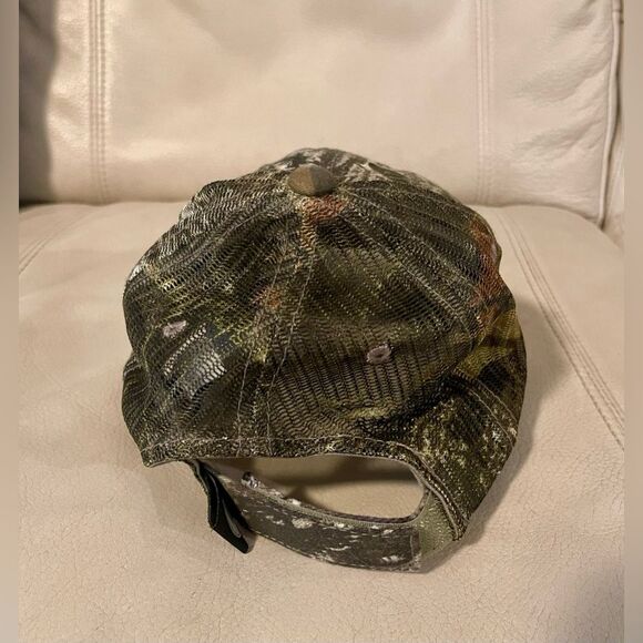 Rod and Gun Club Camo Embroidered Hat Matinecock Magic Headwear Rare - Picture 3 of 7